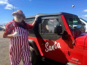 santa-real-beard-rent-kauai-jeep